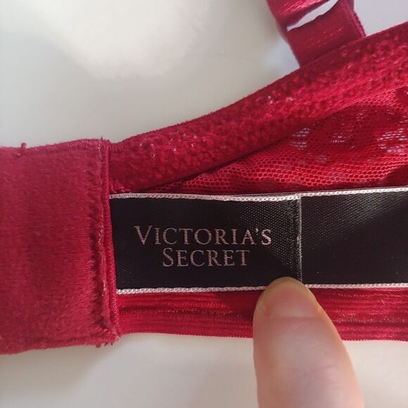 Victoria's Secret Very Sexy Push-Up Pigeonnant Red Lace Bra 32DD - Picture 7 of 8